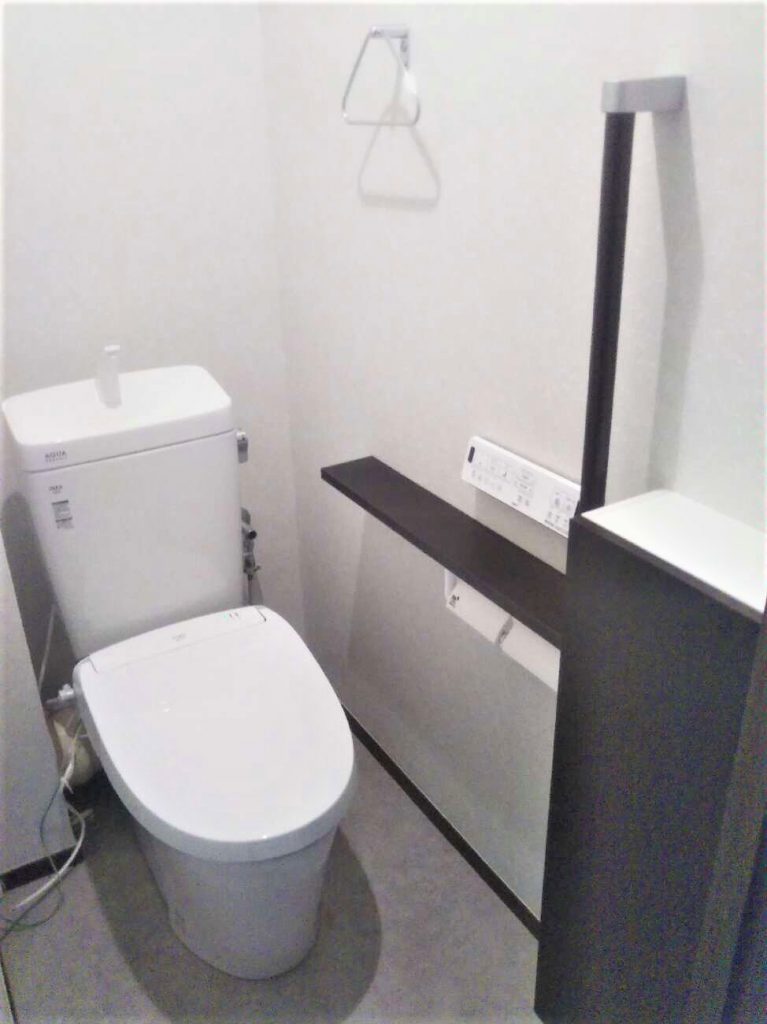 上尾市｜トイレリフォーム（LIXIL：アメージュZ）