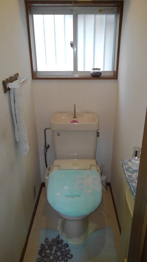 鴻巣市｜トイレリフォーム（LIXIL：アメージュZ）