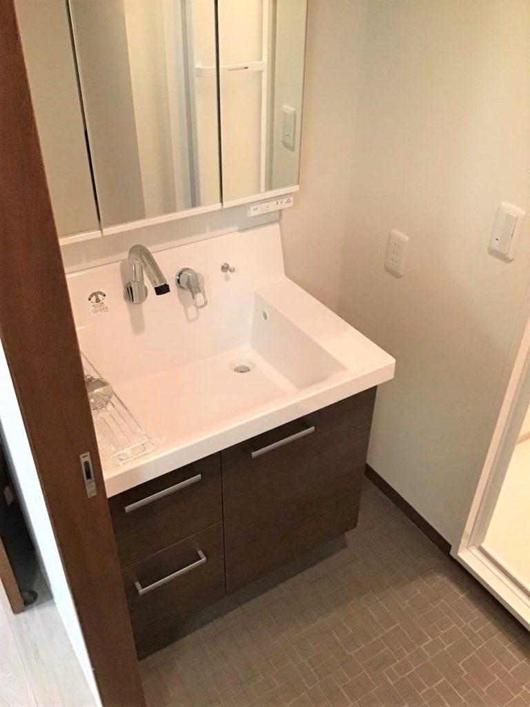 上尾市｜洗面所リフォーム（LIXIL：ピアラ）