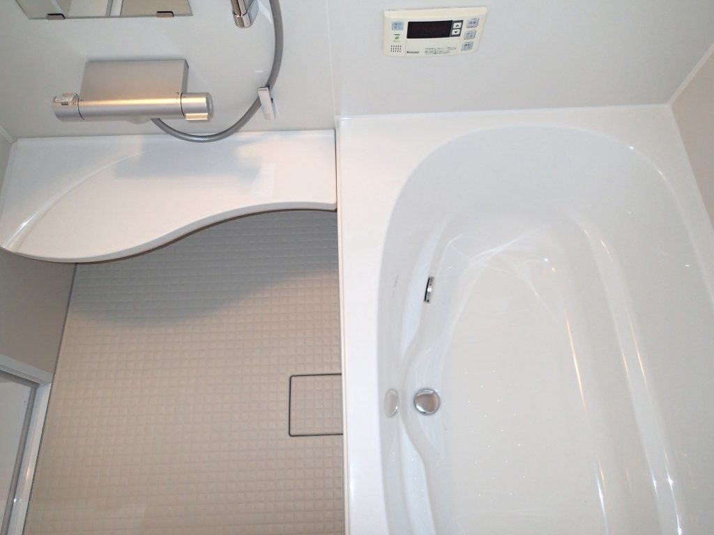 桶川市｜明るく暖かな浴室に大変身！暖房換気扇で冬の入浴も快適に　浴室リフォーム