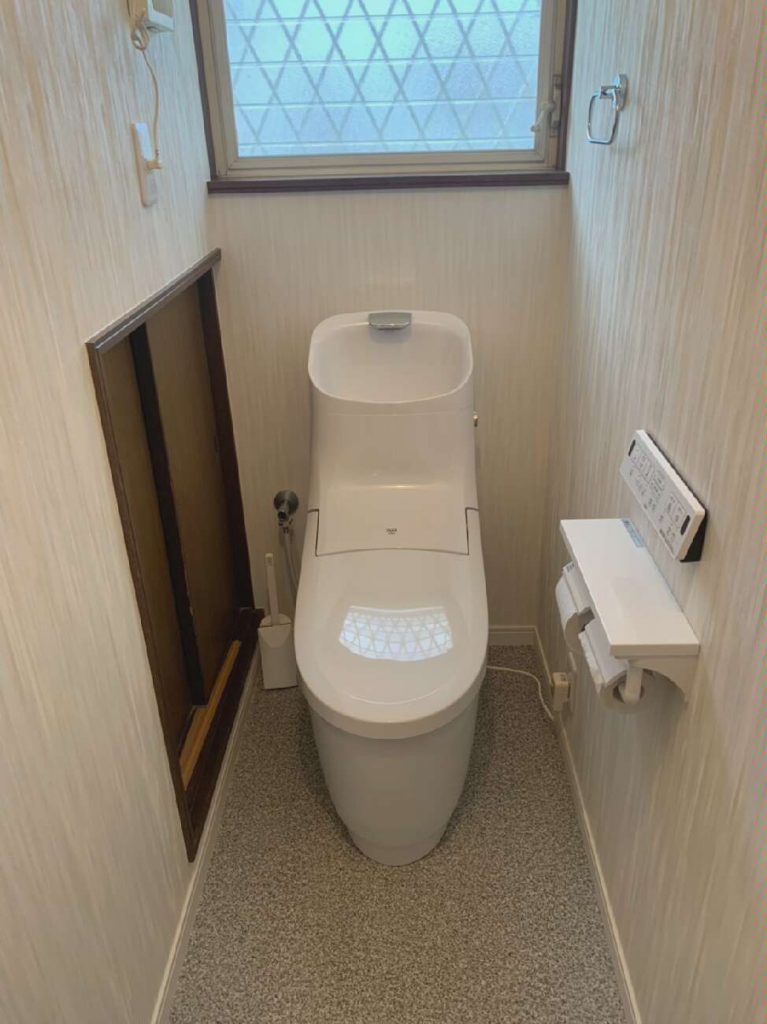 上尾市｜トイレリフォーム（LIXIL：プレアスHS）