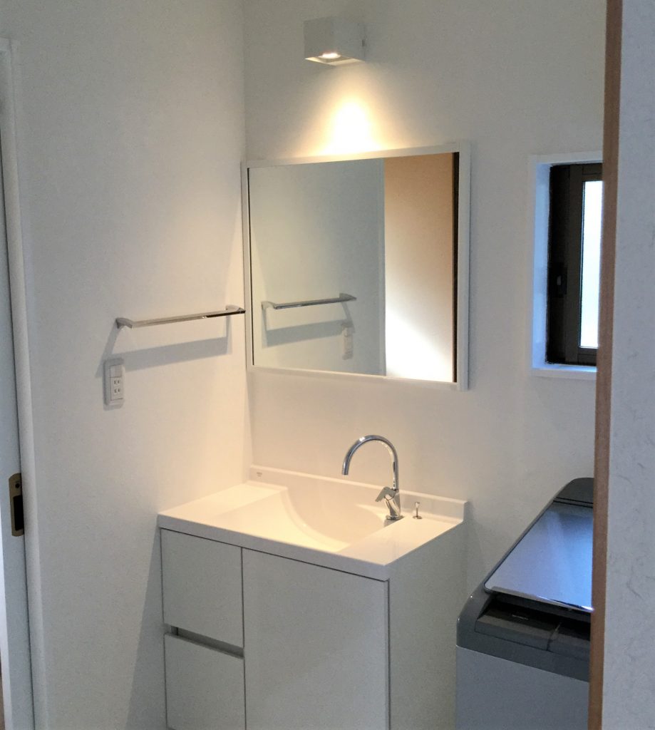 上尾市｜洗面所リフォーム（LIXIL：エスタ）