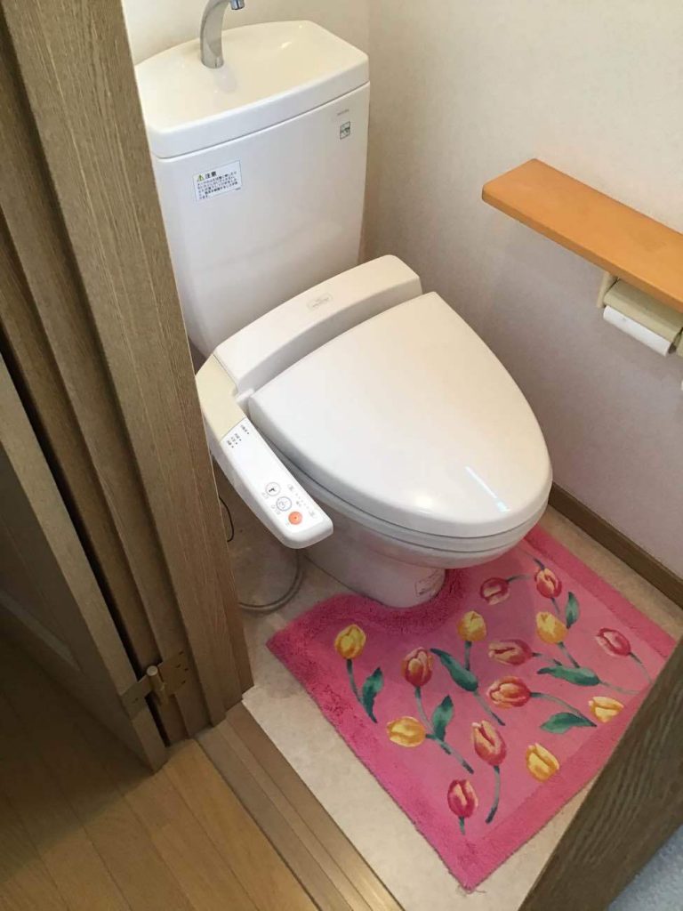 北本市｜トイレリフォーム（LIXIL：リフォレＩ型）