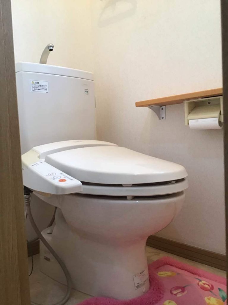 北本市｜トイレリフォーム（LIXIL：リフォレＩ型）