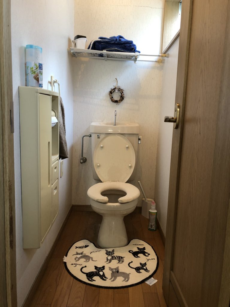 上尾市｜トイレリフォーム（LIXIL：プレアスHS）