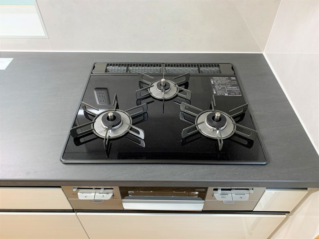 上尾市｜Wサポートシンクで家事効率アップ！快適なリシェルキッチンへリフォーム（LIXIL：リシェル）