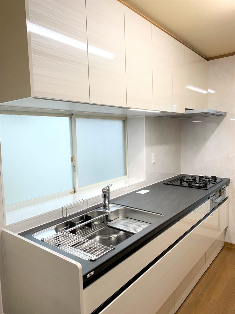 上尾市｜Wサポートシンクで家事効率アップ！快適なリシェルキッチンへリフォーム（LIXIL：リシェル）
