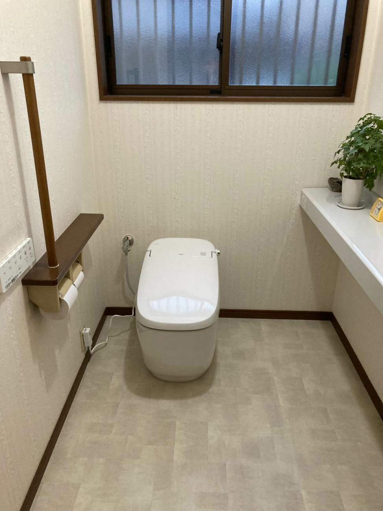 鴻巣市 | トイレリフォーム（LIXIL：サティス）