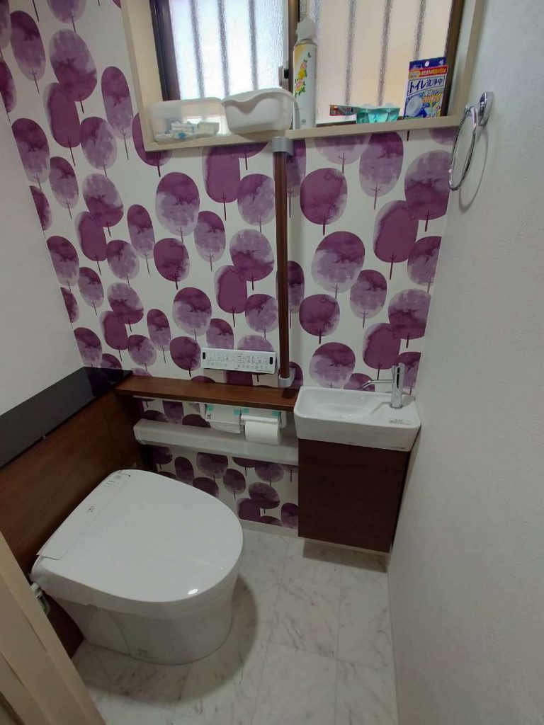 さいたま市｜トイレリフォーム　～お掃除が劇的に楽に！キャビネット付トイレ『リフォレ』で叶えるスッキリ美しい空間～(リクシル：リフォレ)