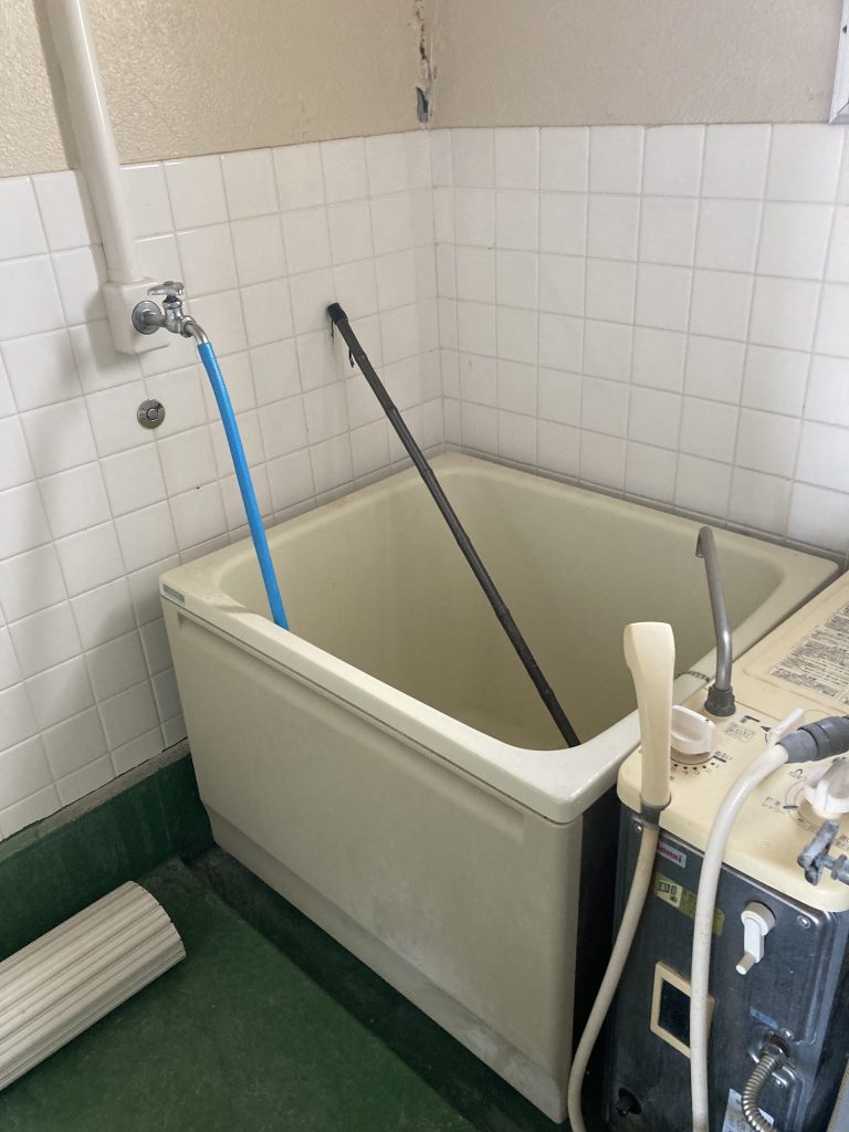 さいたま市｜浴室リフォーム　～狭いお風呂を広く快適に！独自構造で叶える、ゆったりくつろげるバスルームへ～(TOTO：ひろびろユニット)