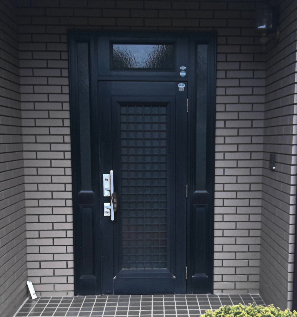 北本市｜玄関ドアリフォーム　～たった1日で住まいの表情を一新！最新の断熱・防犯ドアで安心と快適さを～(リクシル：リシェント)