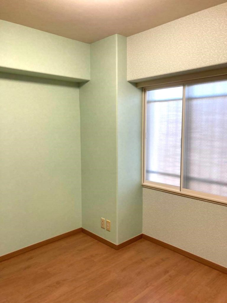 上尾市｜内装リフォーム～木の温もりを感じる上質な床と機能的な収納～