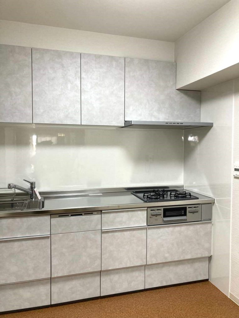 桶川市｜キッチンリフォーム　～ノクトでキッチン空間をスタイリッシュに！機能美を追求した理想の台所～（リクシル：ノクト）