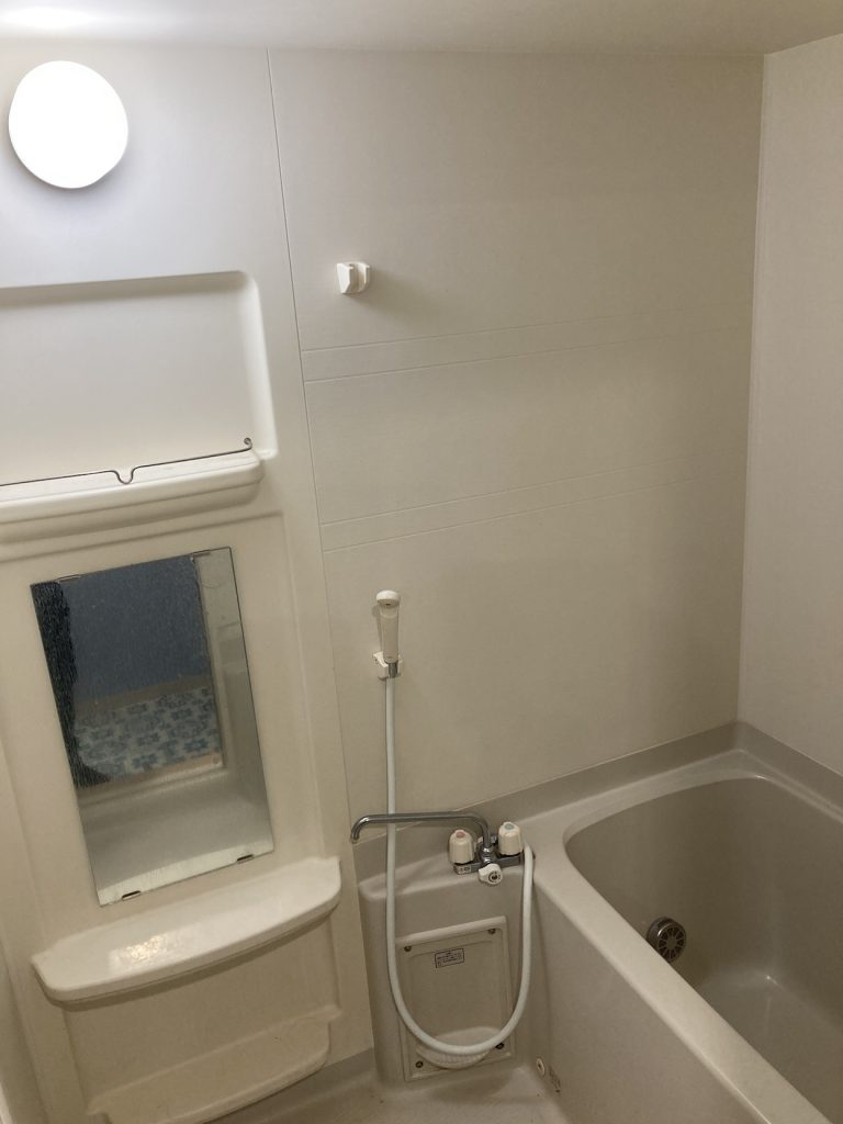 鴻巣市｜浴室リフォーム　～理想の住まいを形に！リノビオで叶えた明るく清潔感あふれるバスルーム～(リクシル：リノビオ)