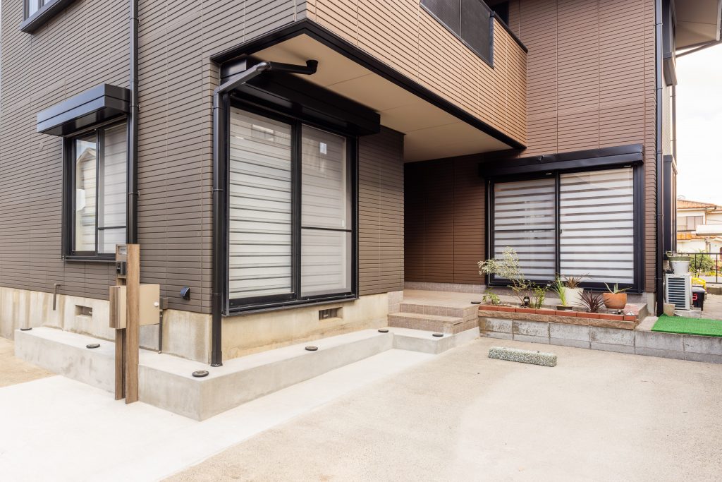 上尾市｜外壁・屋根塗装　～イメージパースで納得の提案！艶消し仕上げで叶えた理想の外観～(アステック：リファインSI)