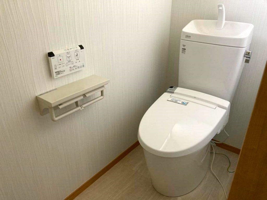北本市｜トイレリフォーム　～使っていない空家を再生！和式から洋式へ、清潔で快適な空間への転換～(リクシル：アメージュ)