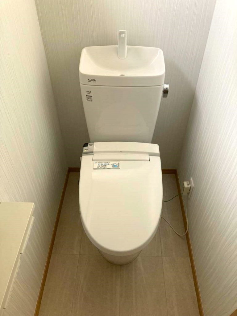 北本市｜トイレリフォーム　～使っていない空家を再生！和式から洋式へ、清潔で快適な空間への転換～(リクシル：アメージュ)
