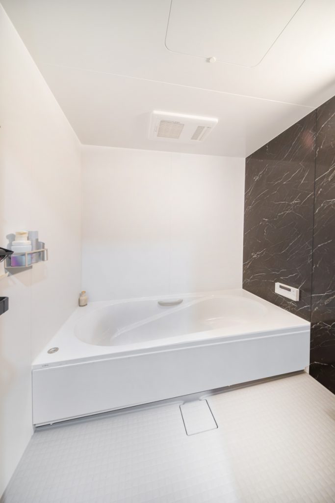 上尾市｜浴室リフォーム　～心からリラックスできる場所へ。リデアで叶えた快適浴室空間～(リクシル：リデア)