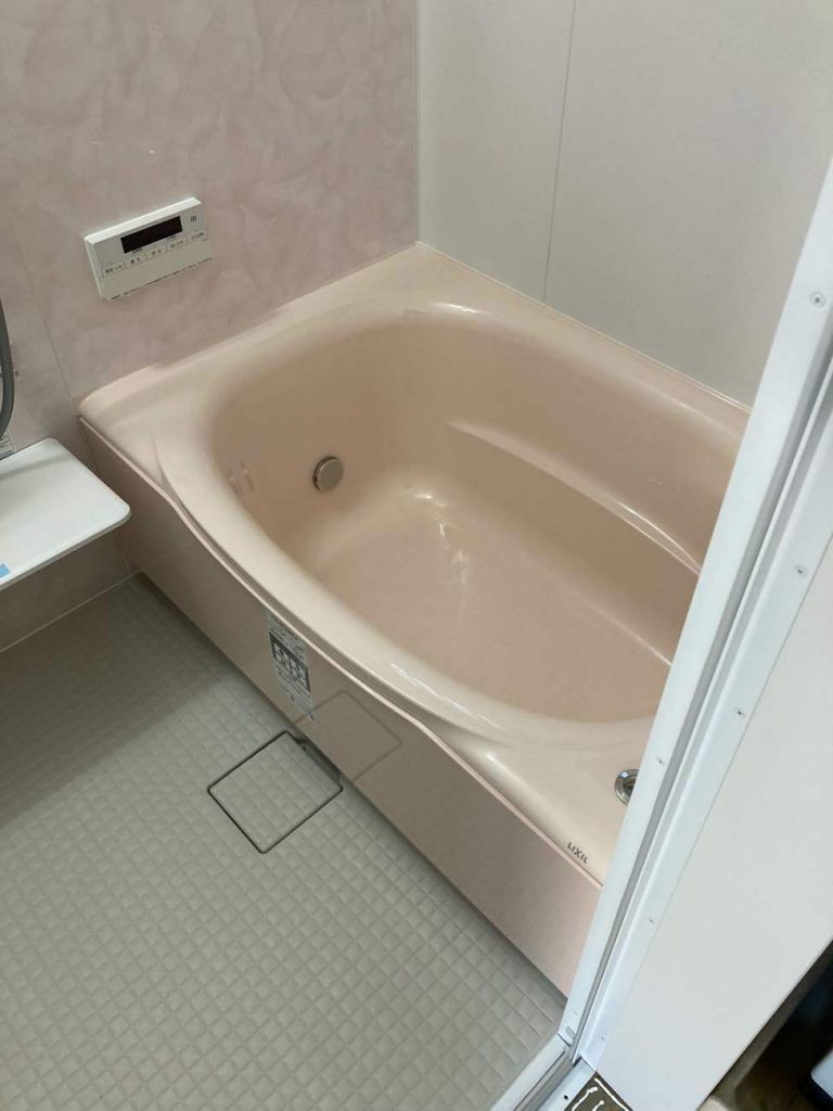 さいたま市｜浴室リフォーム　～築40年の住まいを快適に！老後を見据えて叶えた安心のバスタイム～(リクシル：リデア)