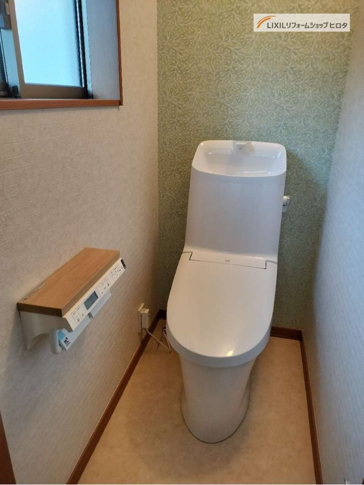 さいたま市｜トイレリフォーム　～3年越しの決断で理想が実現！掃除のしやすさに大満足の空間～(リクシル：フロートトイレ)