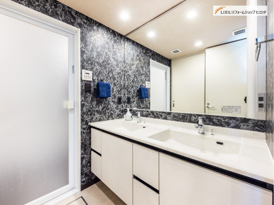 上尾市｜洗面リフォーム　～諦めていた2ボールを実現！親身な対応と技術で叶えた理想の洗面室～(リクシル：ルミシス)