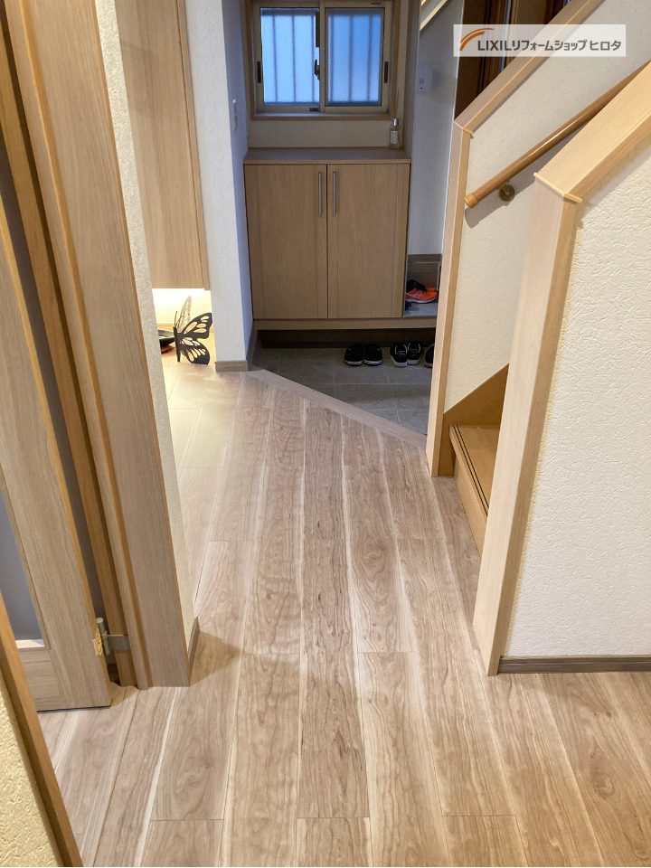 上尾市｜内装リフォーム　～間接照明が彩る贅沢な空間。開放感あふれる玄関と和室のこだわりリノベ～