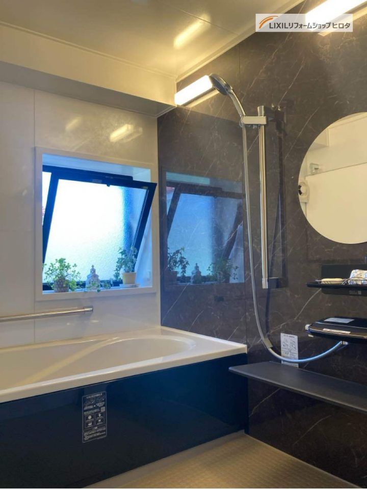 上尾市｜浴室リフォーム　～1日の疲れを癒す極上バス。くつろぎを叶える快適なバスルームへ～(リクシル：リノビオ)