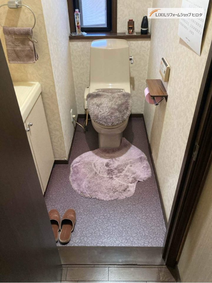 上尾市｜トイレリフォーム～見た目も機能もスマート。上質な空間を演出するタンクレストイレ～(リクシル：サティスS)