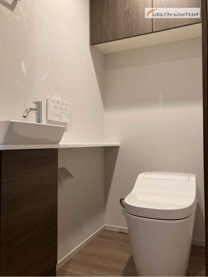 鴻巣市｜トイレリフォーム～上品で洗練されたデザイン空間～（ミラタップ）