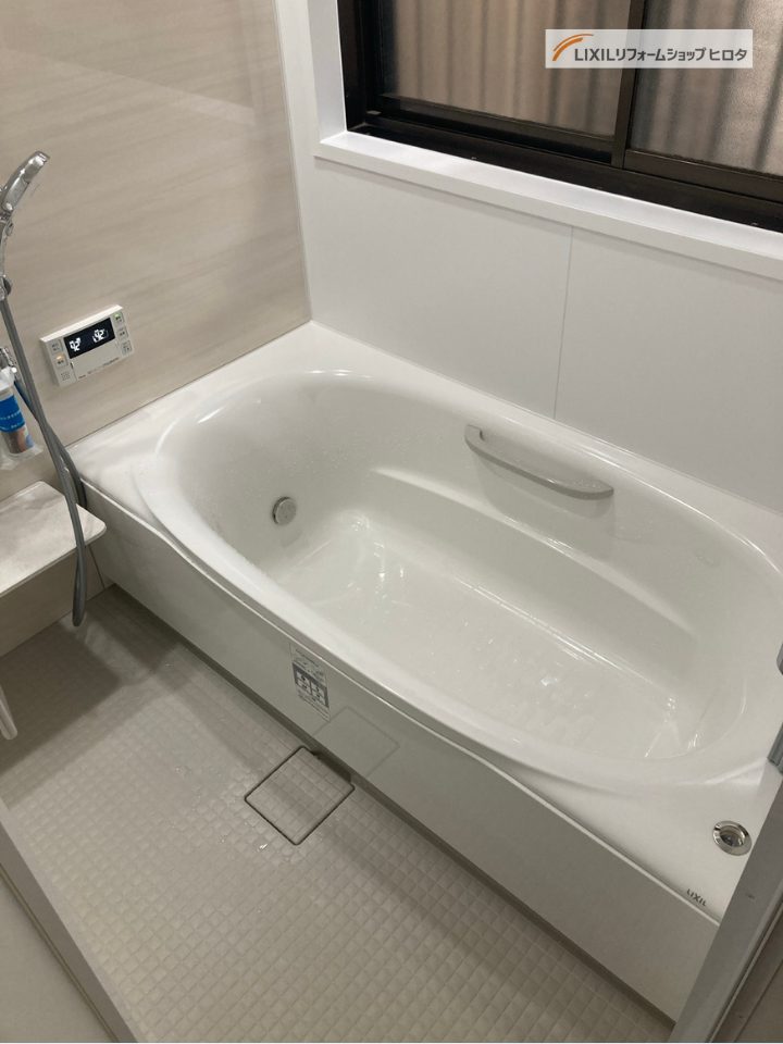 上尾市｜浴室リフォーム　～お湯が冷めにくく掃除もラクな快適バスルーム～（リクシル：リデア）