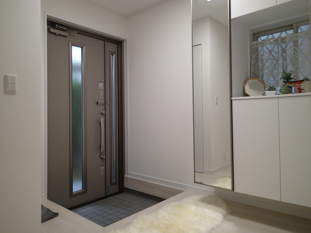 北本市｜玄関リフォーム（LIXIL：リシェント）