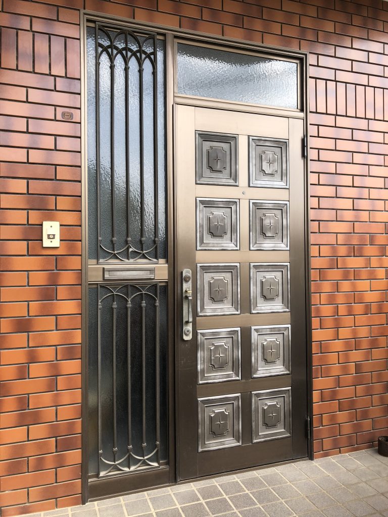 上尾市｜玄関ドアリフォーム（LIXIL：リシェント）