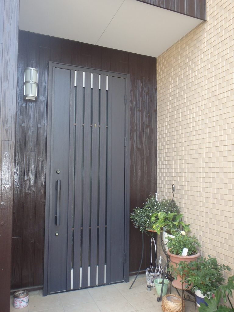 上尾市｜玄関ドアリフォーム（LIXIL：リシェント）