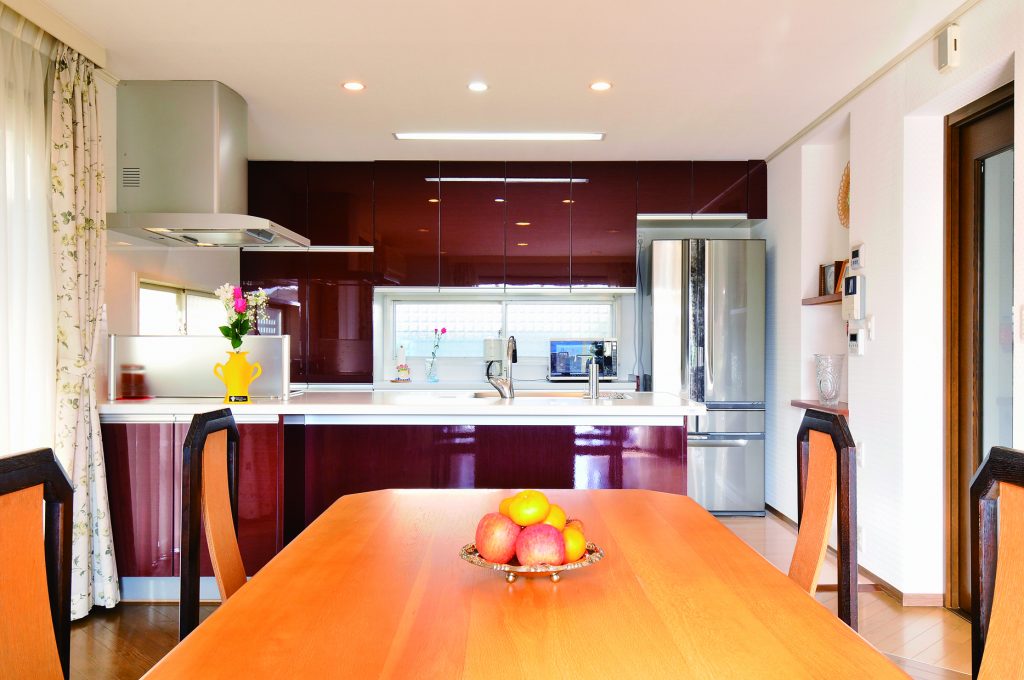 上尾市｜開放感あふれる対面キッチンへ！L字型キッチンからの大変