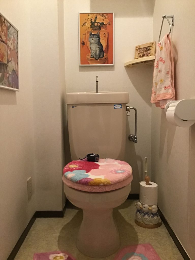 上尾市｜トイレリフォーム（LIXIL：アメージュZ）